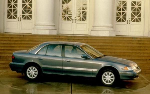 1996 Hyundai Sonata #1