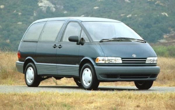 1995 Toyota Previa #1