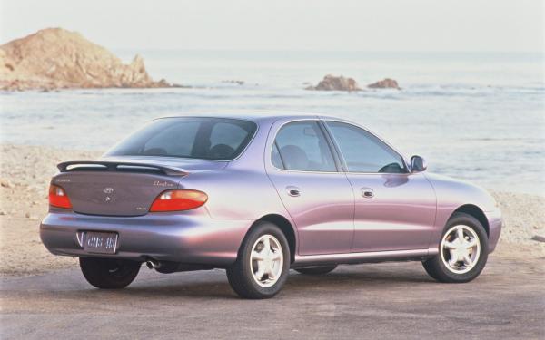 1996 Hyundai Elantra #1