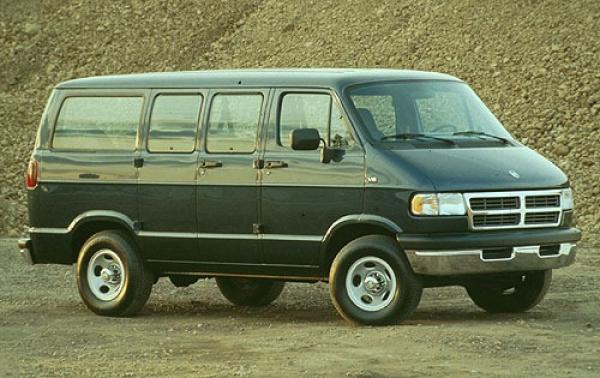 1996 Dodge Ram Wagon #1