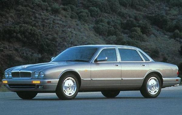 1990 Jaguar XJ-Series #1