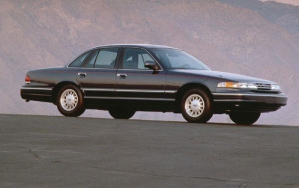 1998 Ford Crown Victoria #1