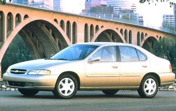 1997 Nissan Altima #1
