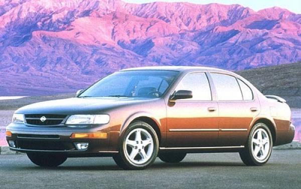 1997 Nissan Maxima #1