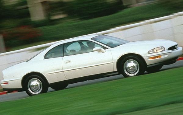 1999 Buick Riviera #1