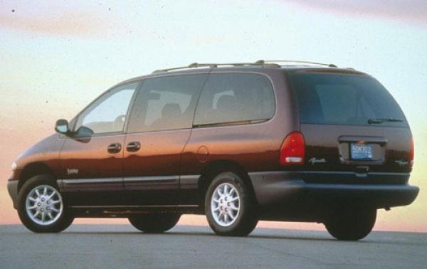 2000 Plymouth Voyager #1
