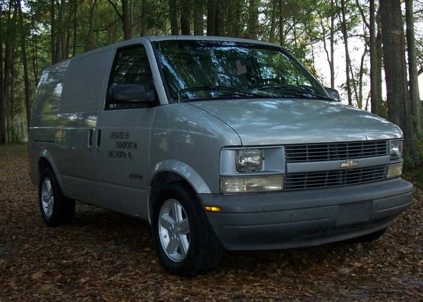 1999 Chevrolet Astro Cargo #1