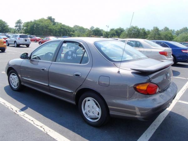 1999 Hyundai Elantra #1
