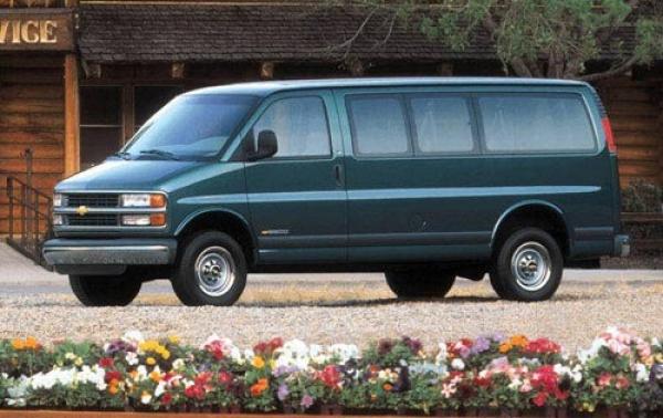 1999 Chevrolet Express #1