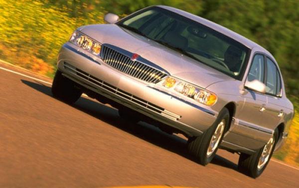 1999 Lincoln Continental #1