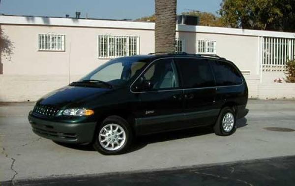 2000 Plymouth Grand Voyager #1