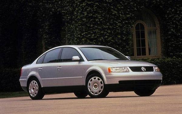 1999 Volkswagen Passat #1