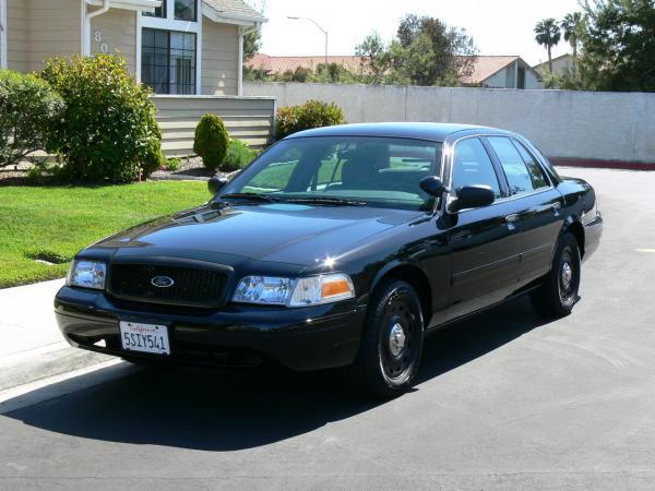2000 Ford Crown Victoria #1