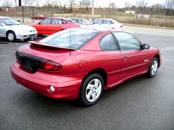 2000 Pontiac Sunfire #1