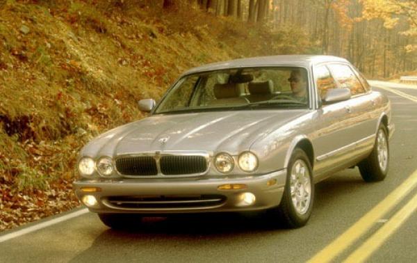 2000 Jaguar XJ-Series #1