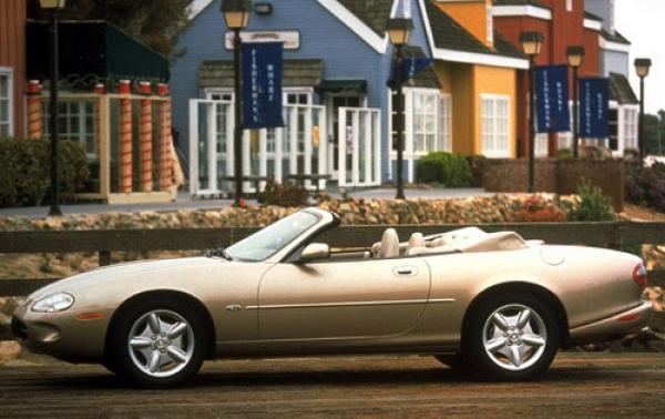 2000 Jaguar XK-Series #1