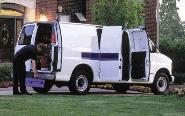 2002 Chevrolet Express Cargo #1