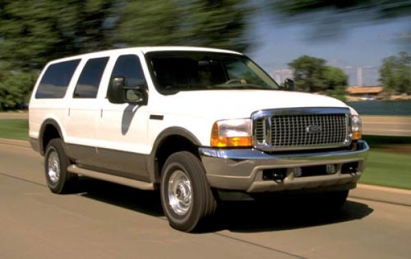 2004 Ford Excursion #1