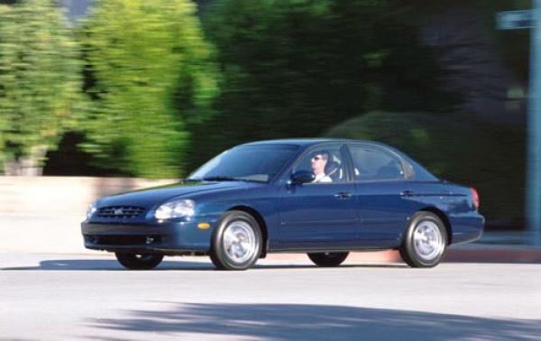 2001 Hyundai Sonata #1