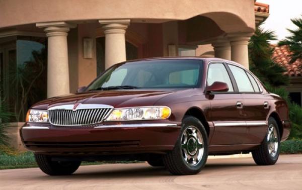 2001 Lincoln Continental #1