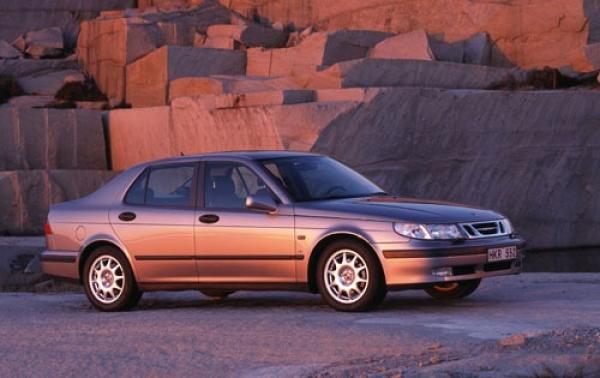 2003 Saab 9-5 #1