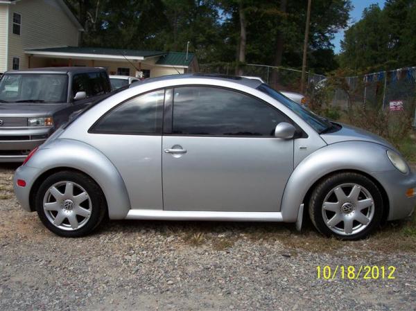 2002 Volkswagen New Beetle #1