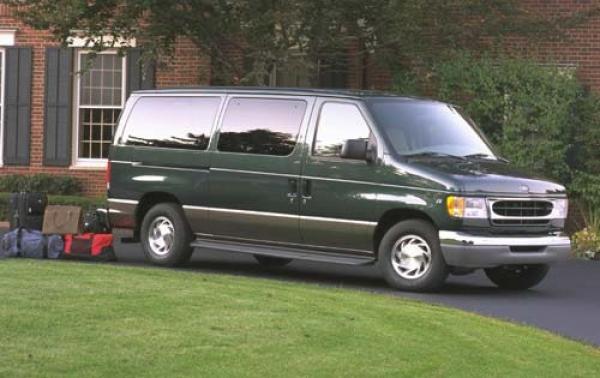 2003 Ford Econoline Wagon #1