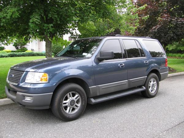 2004 Ford Expedition #1