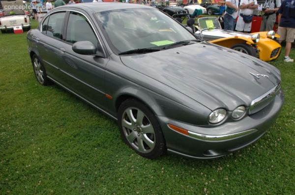 2004 Jaguar X-Type #1
