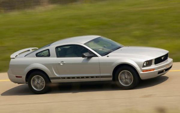 2007 Ford Mustang #1