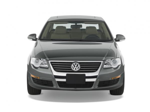 2008 Volkswagen Passat #1