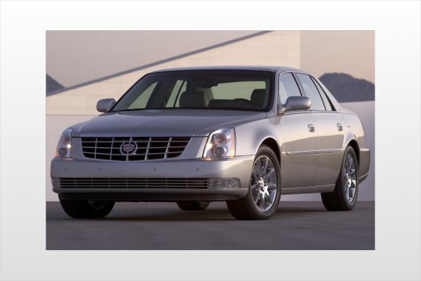 2008 Cadillac DTS #1