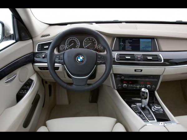 2009 BMW 5 Series #1
