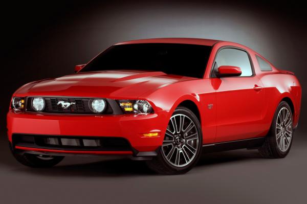 2010 Ford Mustang #1