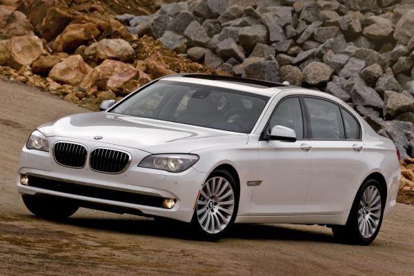 2012 BMW 7 Series #1