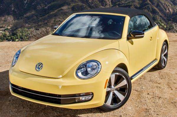 2013 Volkswagen Beetle Convertible #1
