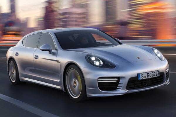 2014 Porsche Panamera #1