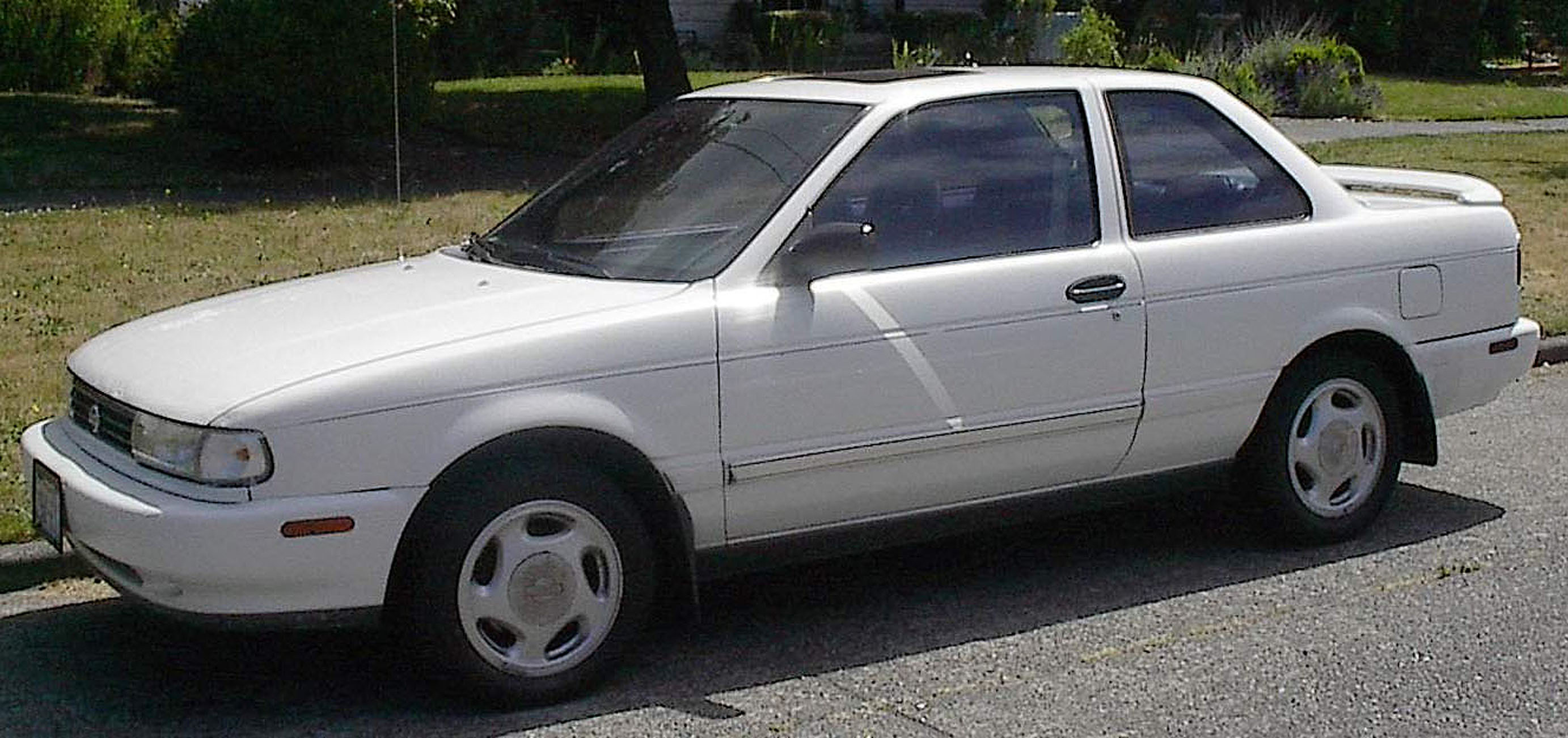 1992 Nissan Sentra - Information and photos - Neo Drive