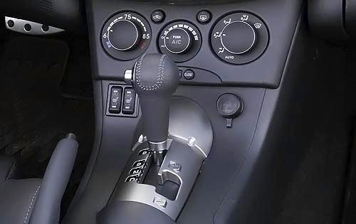 2009 Mitsubishi Eclipse G interior #9