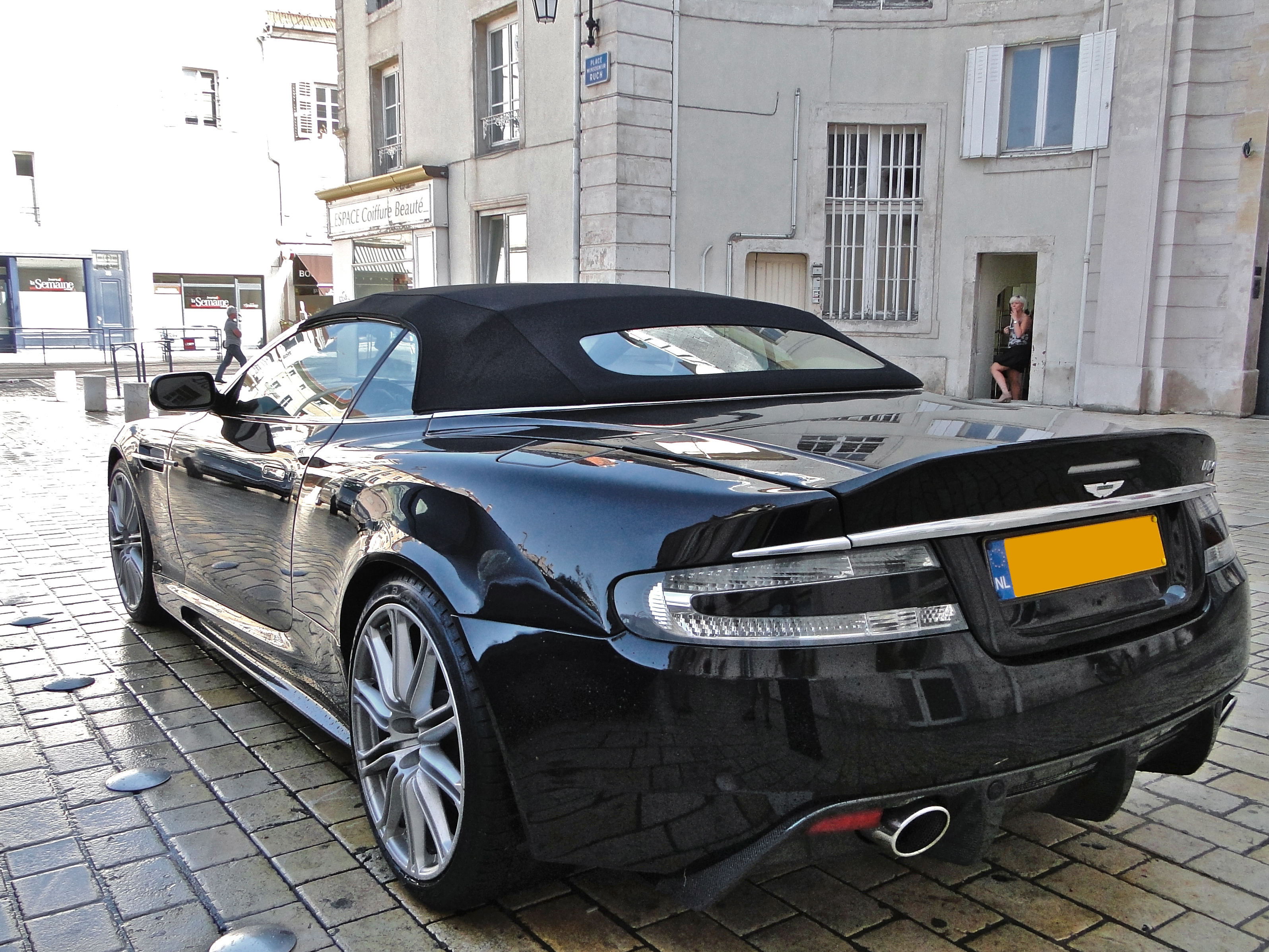 Aston Martin DBS #10