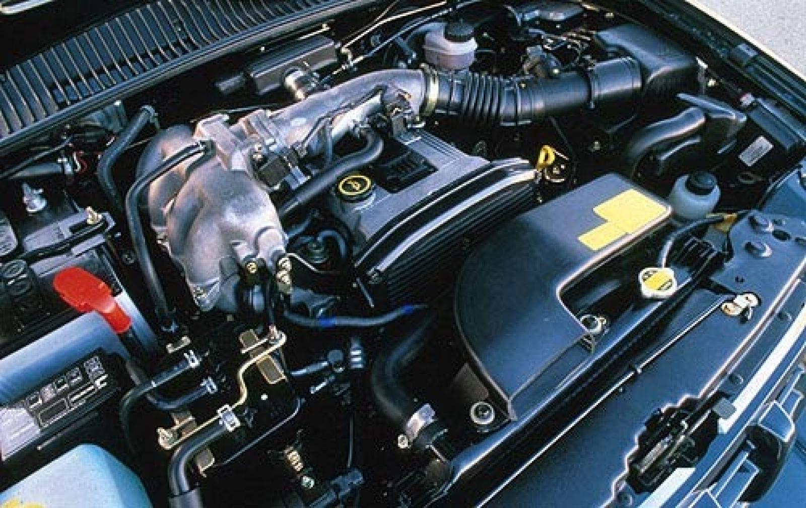 Кия спортейдж какой двигатель. Kia Sportage 1 двигатель 2.0. Kia Sportage 2000 двигатель. Двигатель кия Спортейдж 1. Двигатель кия Спортейдж 2.0 1 поколения.