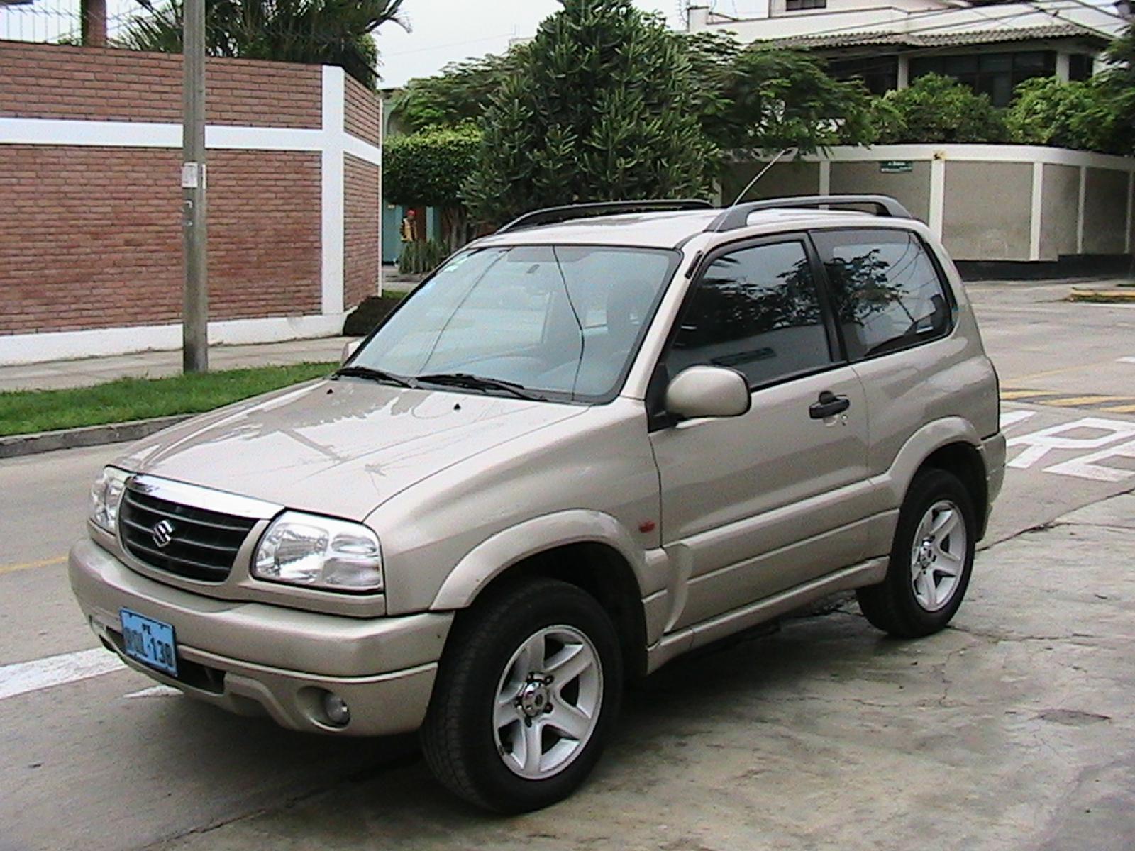 Suzuki grand vitara 2000 год