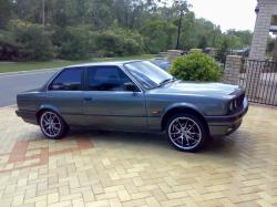 1991 BMW 3 Series #9
