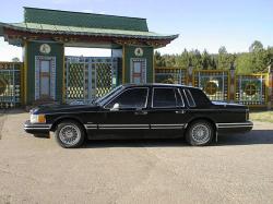 1991 Lincoln Town Car #6