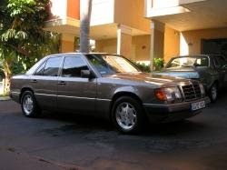1992 Mercedes-Benz 300-Class #6