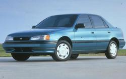 1995 Hyundai Elantra #2