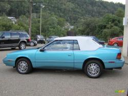 1993 Chrysler Le Baron #2