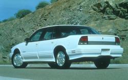 1995 Oldsmobile Cutlass Supreme #9