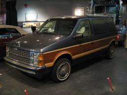 1995 Dodge Grand Caravan #4