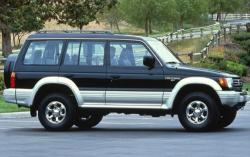 1995 Mitsubishi Montero #2